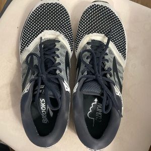 Mens Brooks Revel shoes